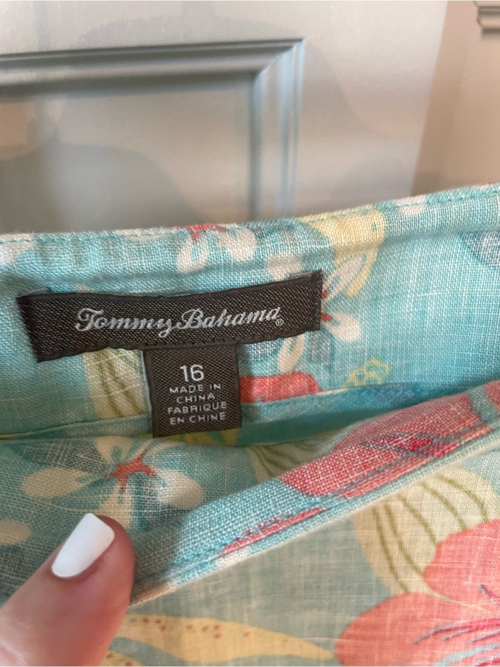 Tommy Bahama Linen Skirt with Ruffle hem. Aqua Floral with Coral Flowers. - Picture 3 of 5